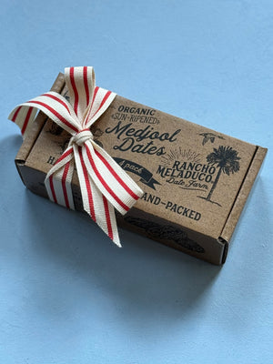 Mini Box Organic Medjool Dates