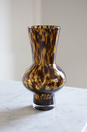 The Brigitte, Tortoise Vase