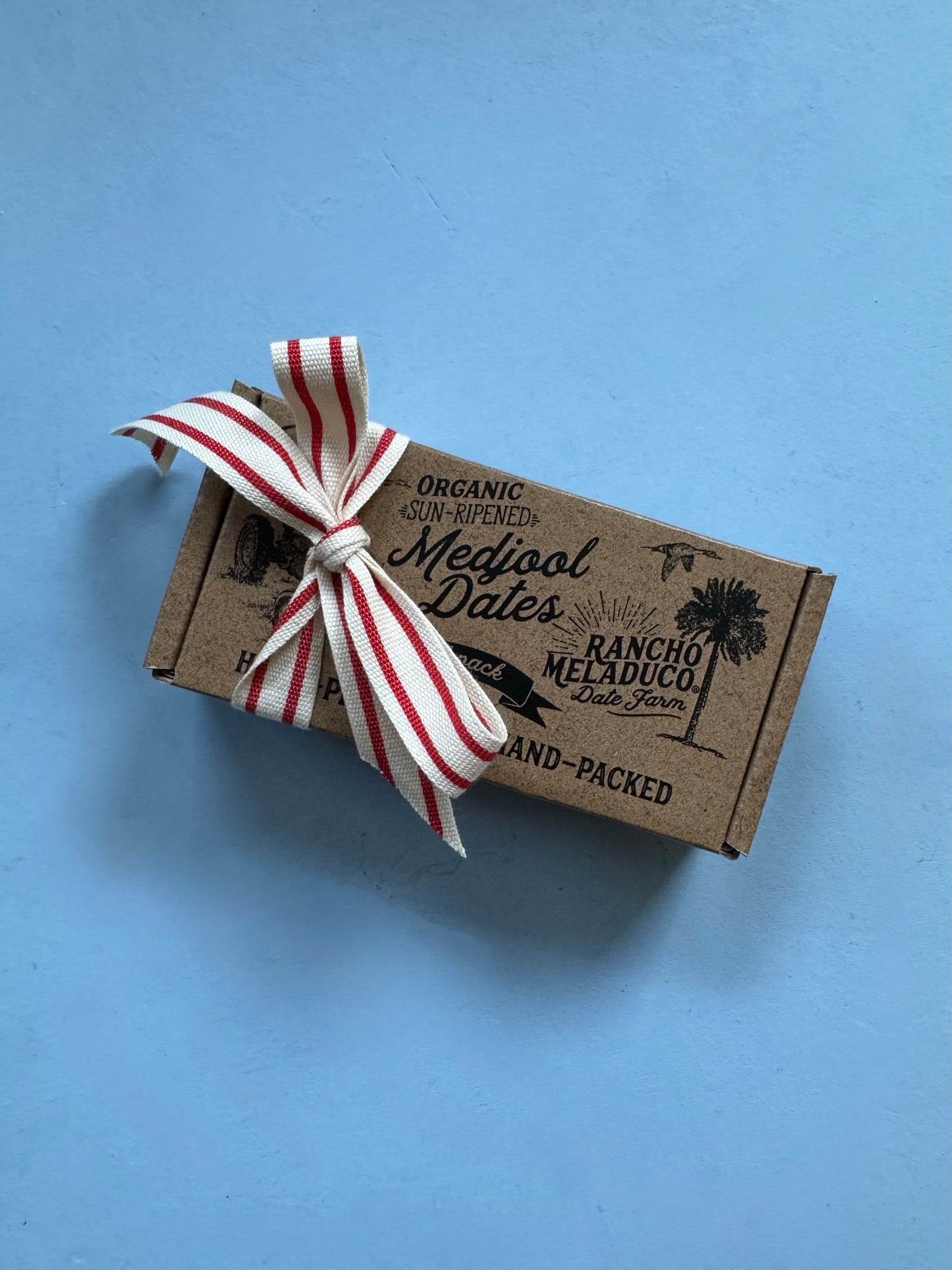 Mini Box Organic Medjool Dates