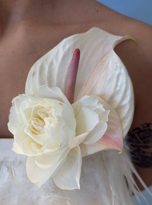 Elegant Botanical Wearable Floral, Ivory