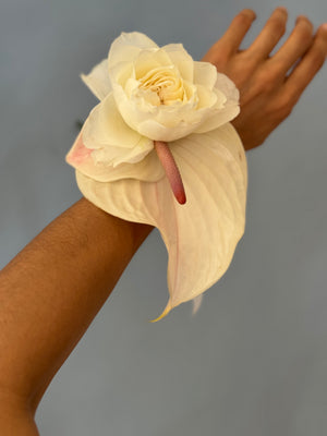 Elegant Botanical Wearable Floral, Ivory