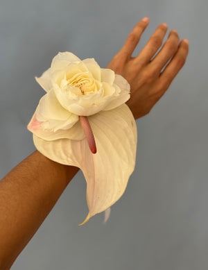 Elegant Botanical Wearable Floral, Ivory