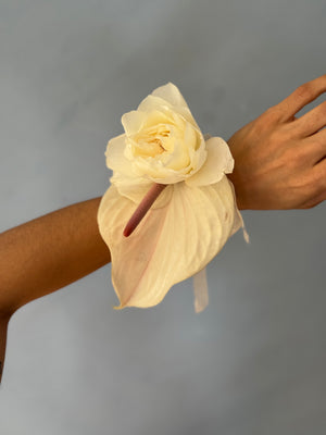 Elegant Botanical Wearable Floral, Ivory