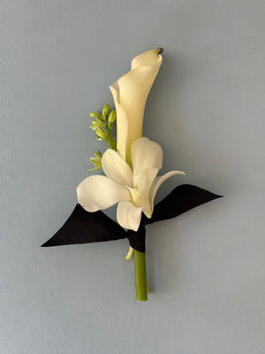 Elegant Botanical Boutonnière