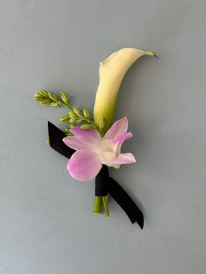 Elegant Botanical Boutonnière