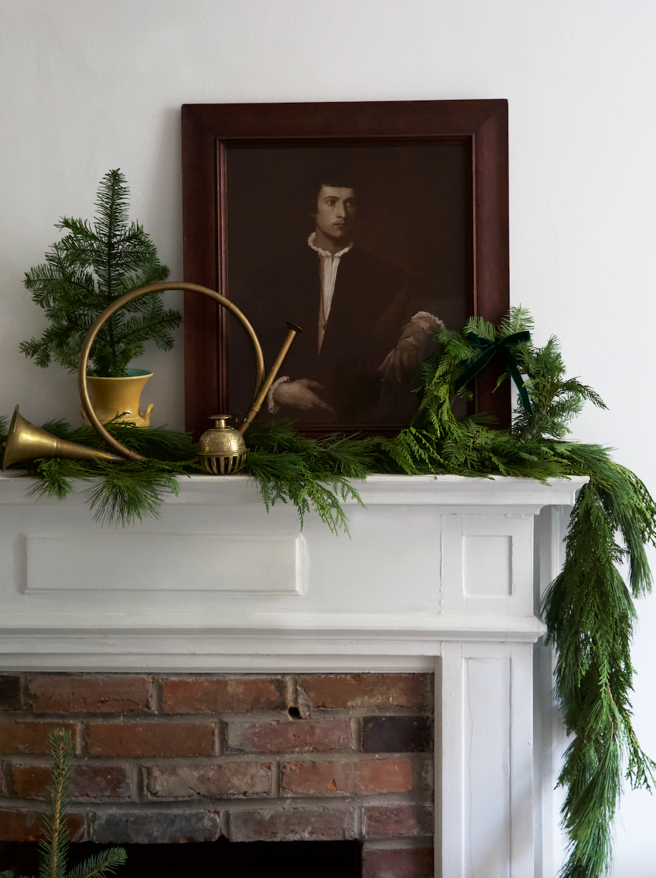 Effortless Cedar Garland