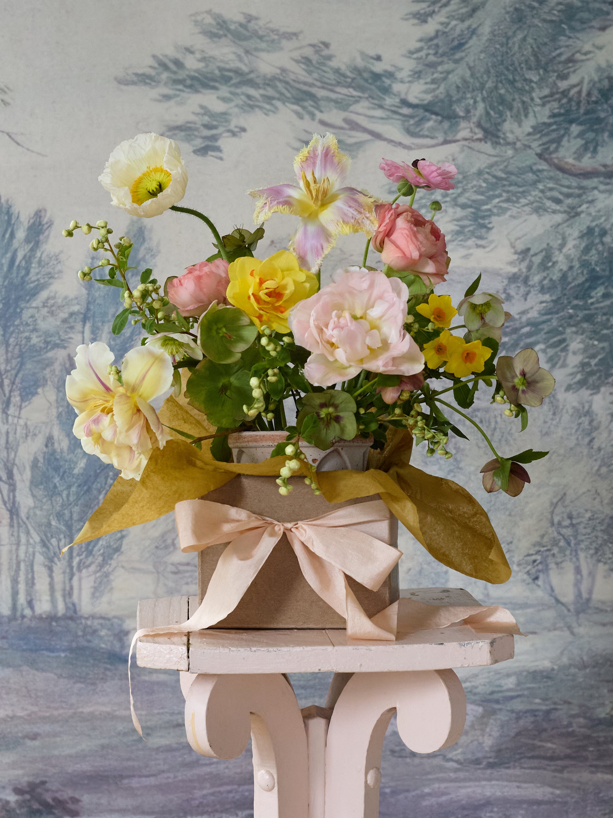 Queen Flower Pot