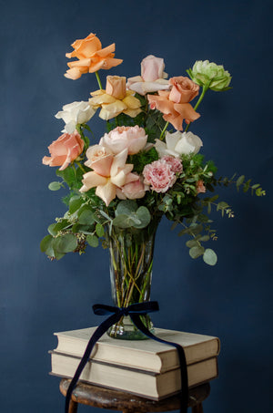 Queen Rose Vase, PREORDER