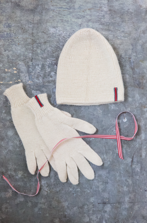 Cavan Clothing Hat + Glove Set
